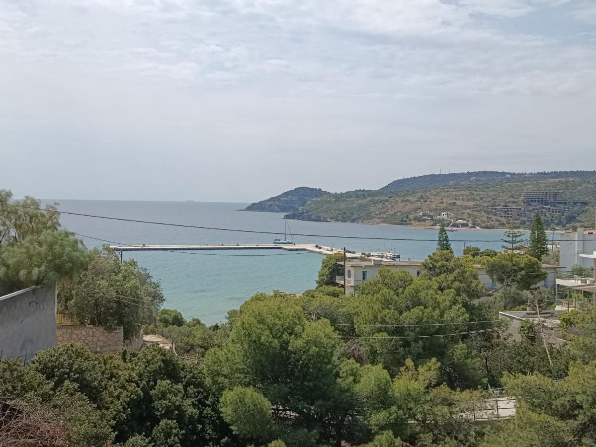 Meltemi Apartments Agia Marina  Buitenkant foto